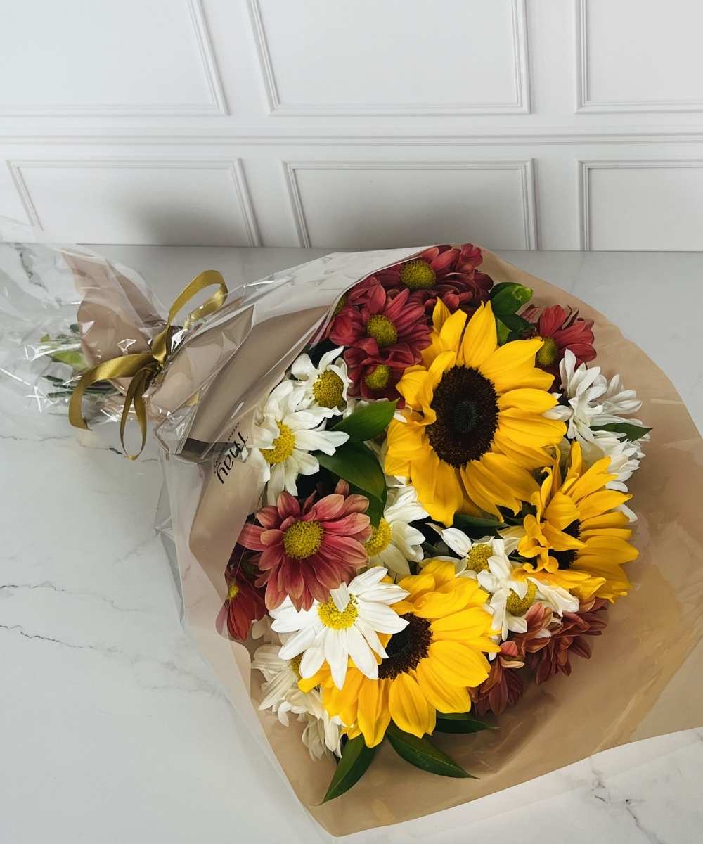 Buquê de Girassóis Premium com flores do campo para presente em Araruama