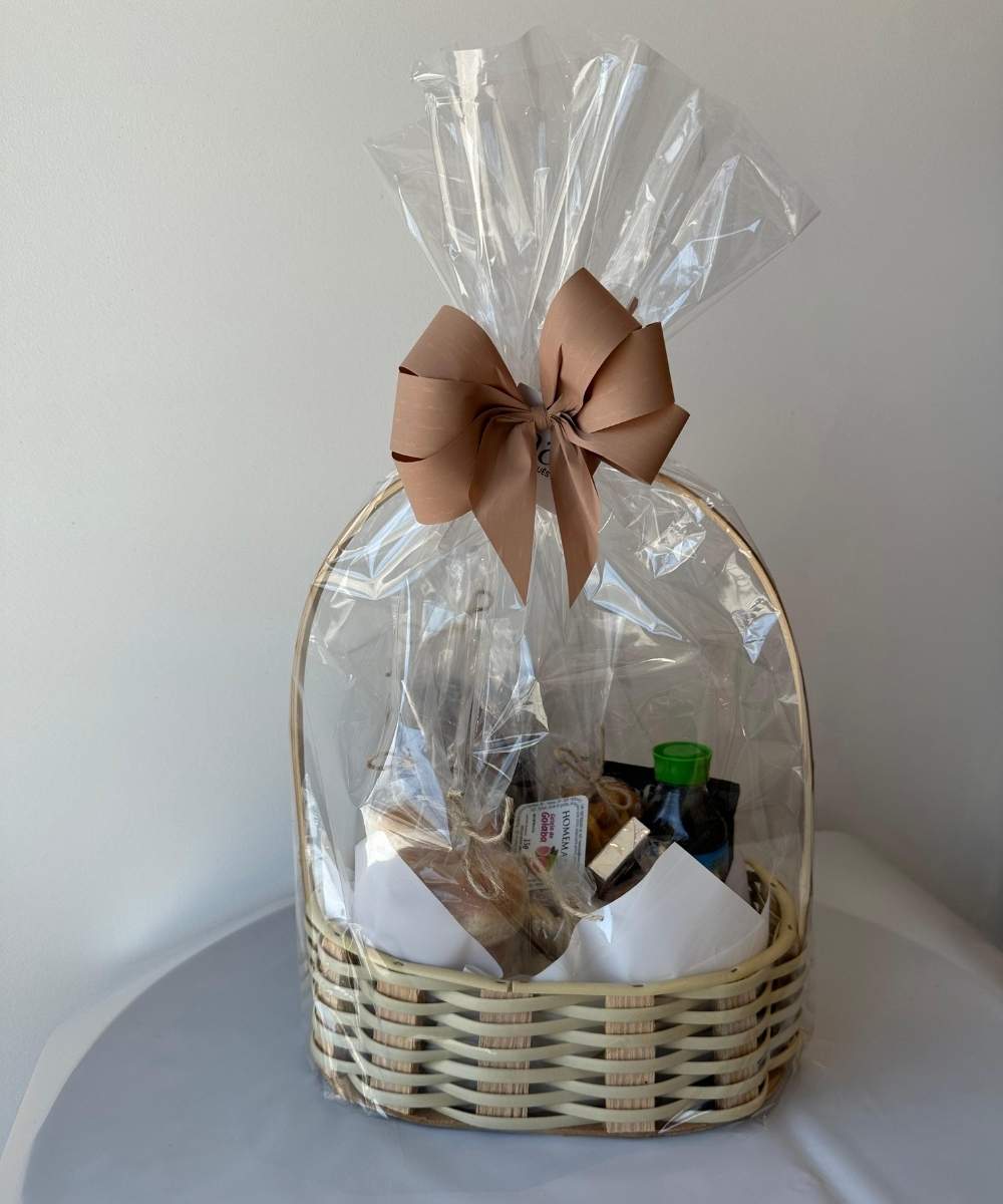 Cesta de café da manhã completa para presente em Araruama