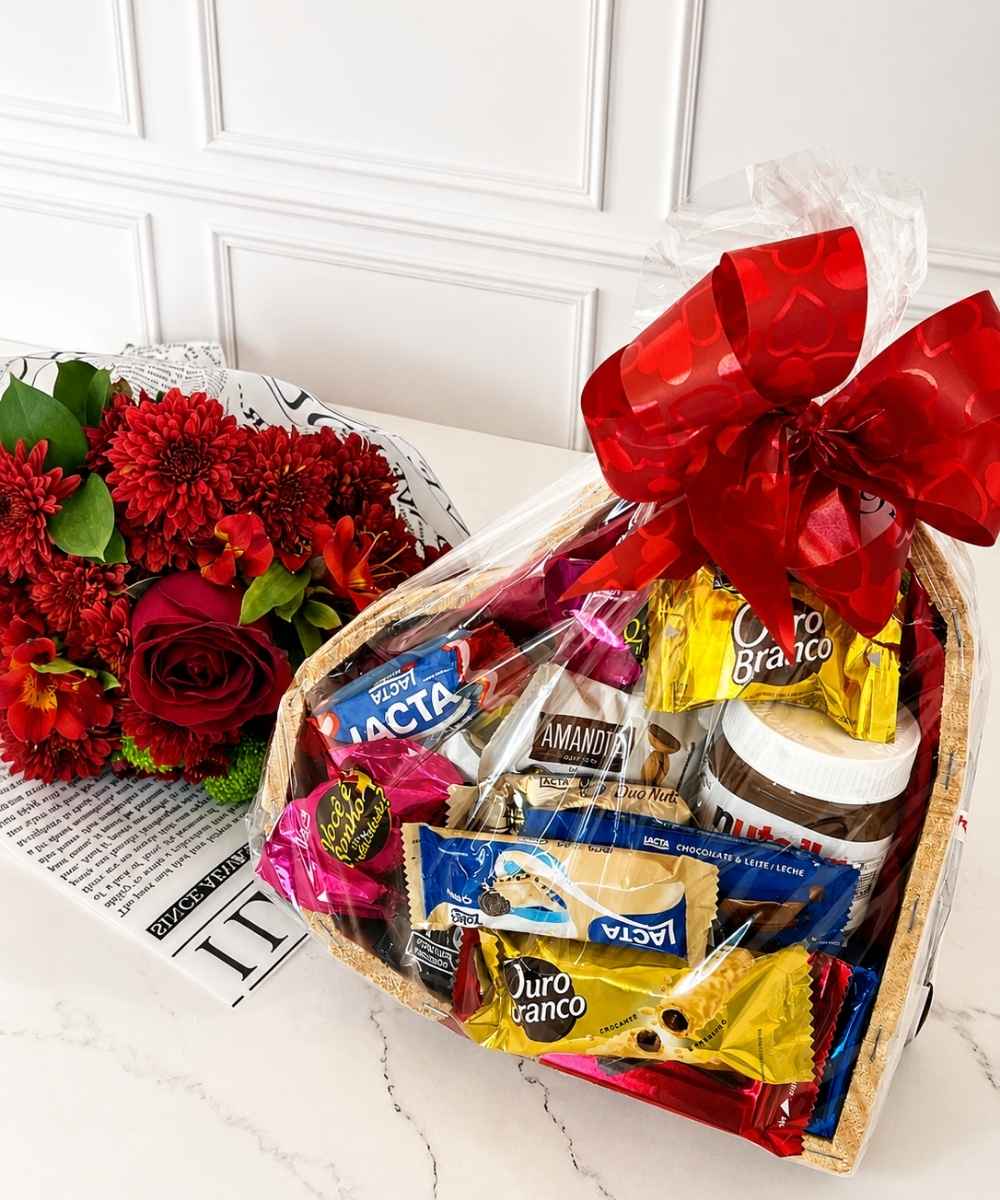 Mini buquê de rosa vermelha com coração de chocolate e Nutella para presente em Araruama