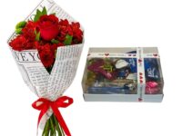 Mini buquê de rosa vermelha importada com caixa de bombons para presente em Araruama