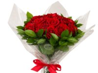 Buquê com 20 rosas vermelhas importadas premium para presente romântico em Araruama