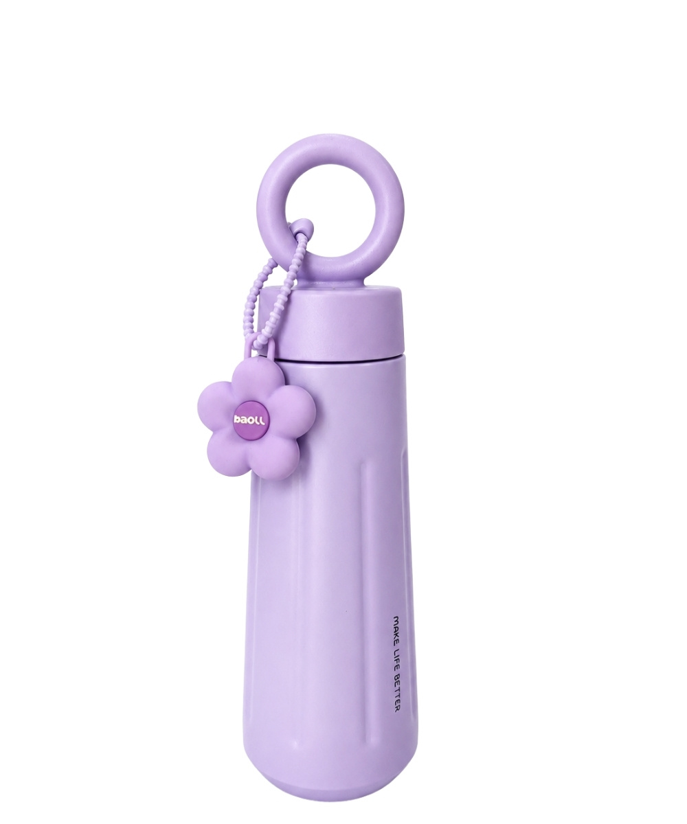 Garrafa térmica 450ml em aço inox com chaveiro de florzinha em Araruama