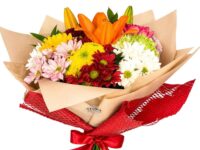 Buquê de lírio laranja com rosas e gérberas para presente em Araruama