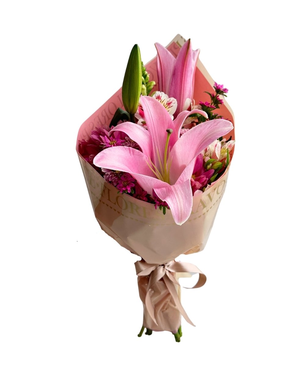 Buquês e Cestas em Araruama | Entrega Rápida - Thay Cestas e Buquês 75 Mini Buquê de Lírio Rosa com flores do campo para presente em Araruama