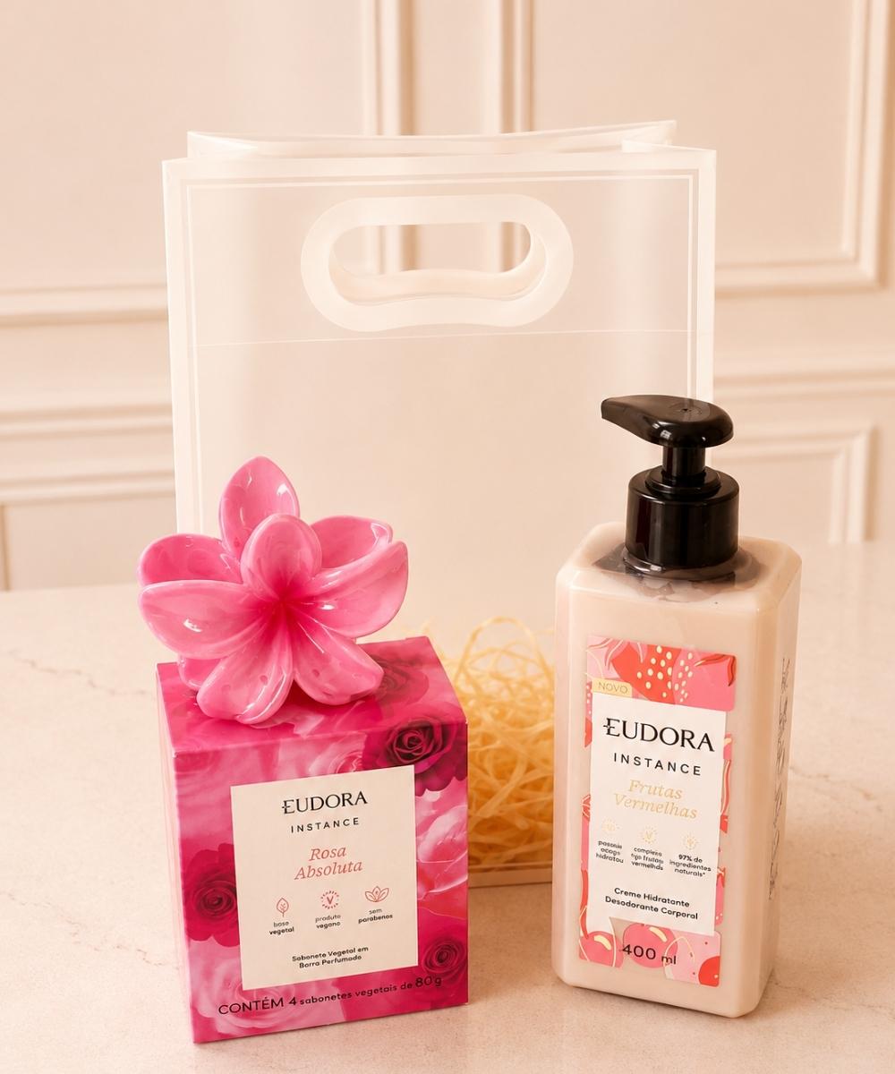 Kit Pink Mood com Eudora Instance Rosas Vermelhas para presente feminino em Araruama