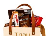 Cesta de chocolate premium com Ferrero Rocher, Lindor e Nutella em Araruama