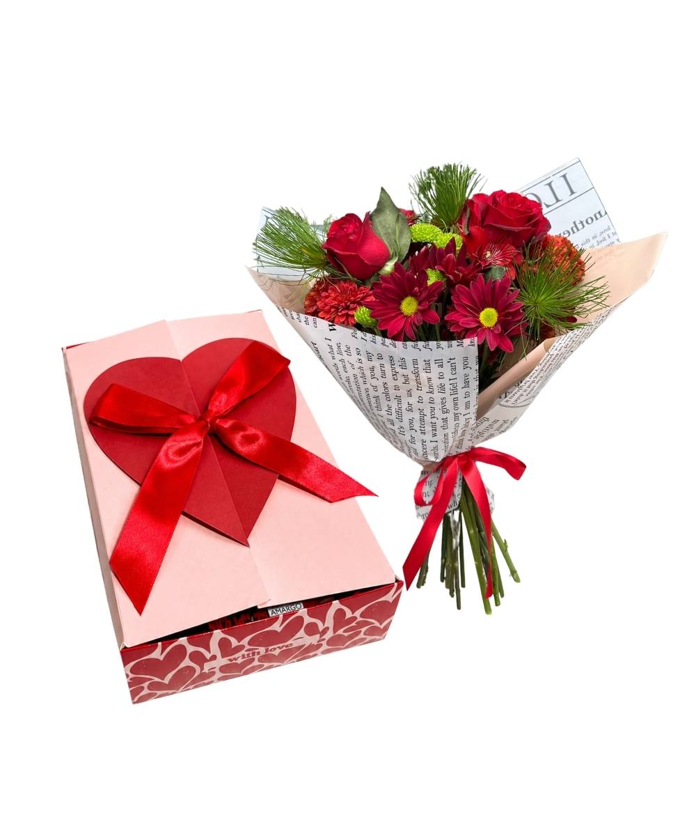 Mini buquê de rosas vermelhas com chocolates e pelúcia em Araruama