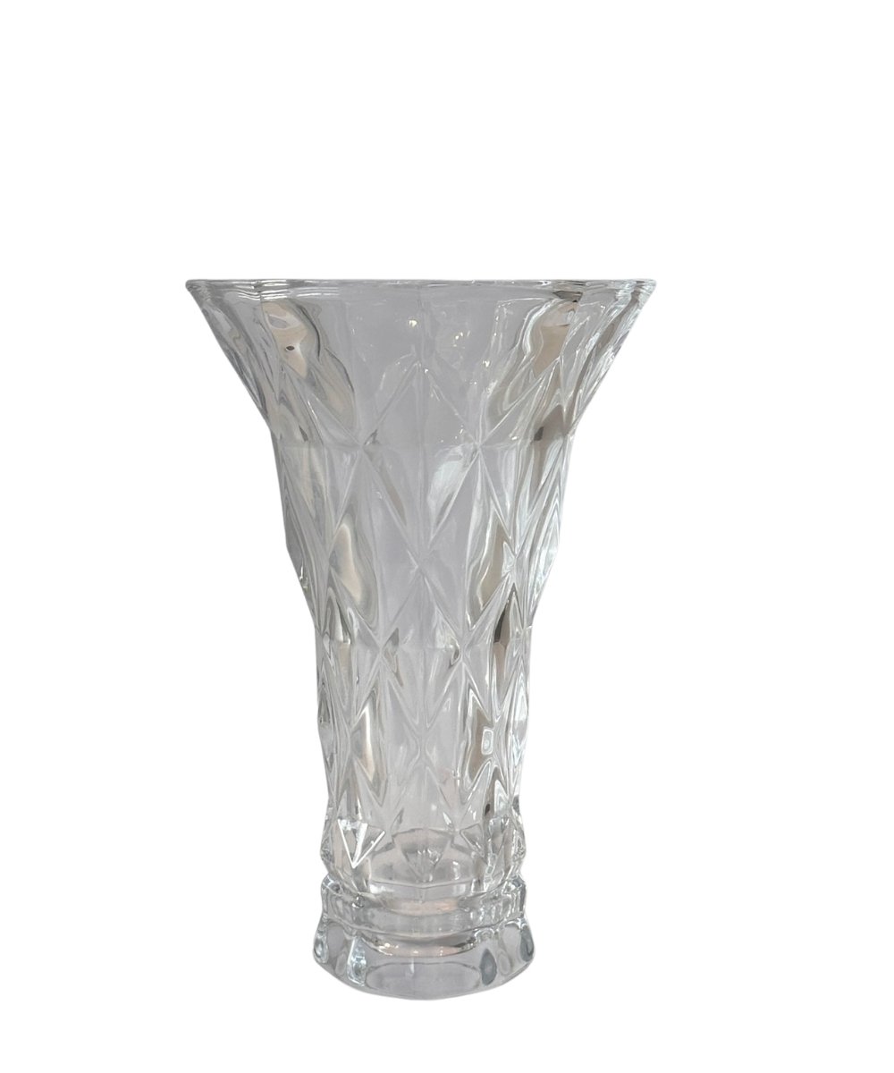 Vaso de Vidro Diamont 19cm 1 Vaso de vidro Diamont 19cm para flores e arranjos