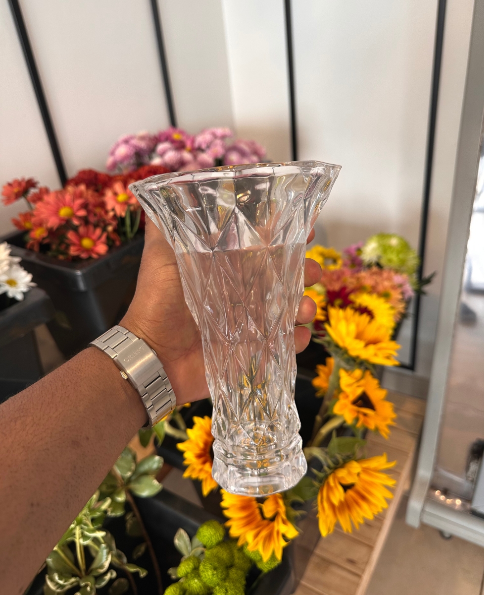 Vaso de Vidro Diamont 19cm 2 Vaso de vidro Diamont 19cm para flores e arranjos