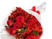 Buquê de rosas vermelhas importadas para presente romântico em Araruama