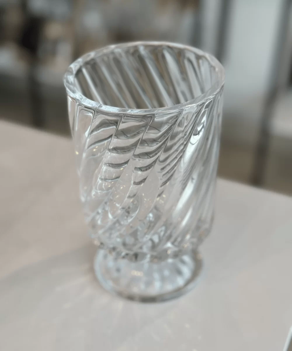 VASO DE VIDRO SELETO 19CM