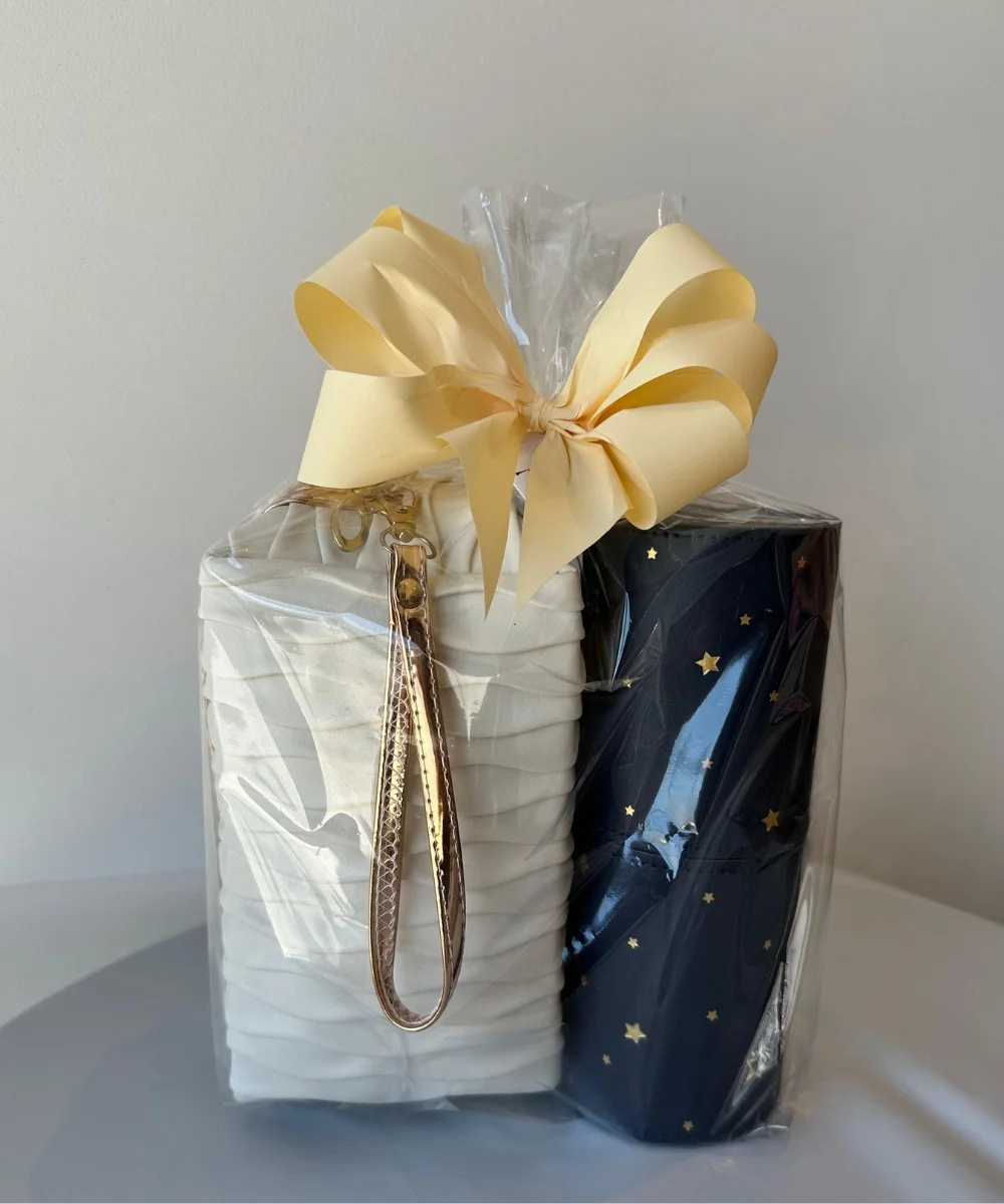 Kit de maquiagem com necessaire e pincéis para presente em Araruama