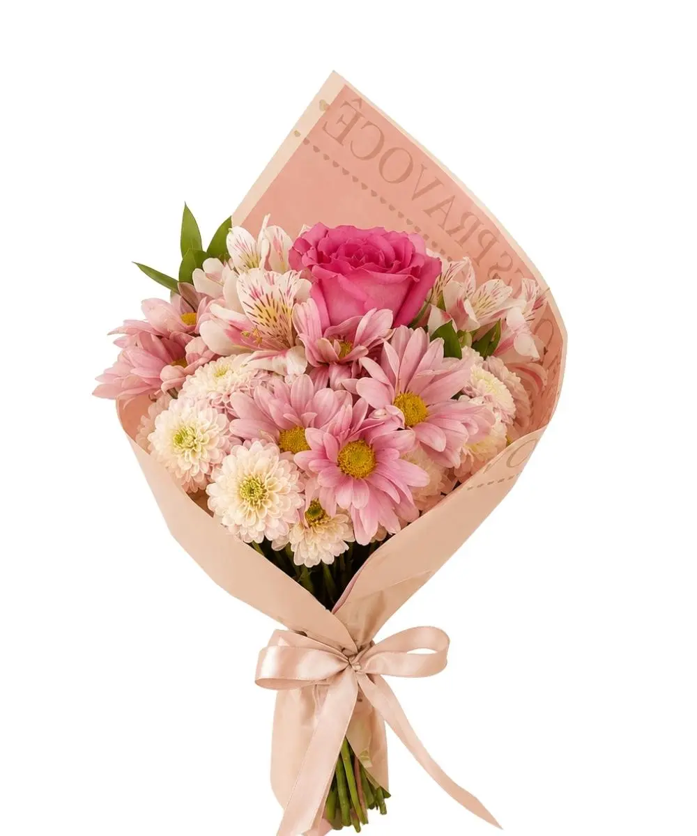 Buquês e Cestas em Araruama | Entrega Rápida - Thay Cestas e Buquês 17 Mini buquê com rosa cor de rosa importada e flores delicadas para presente em Araruama