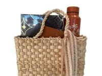 Presente feminino com bolsa, kit Eudora e acessórios em Araruama