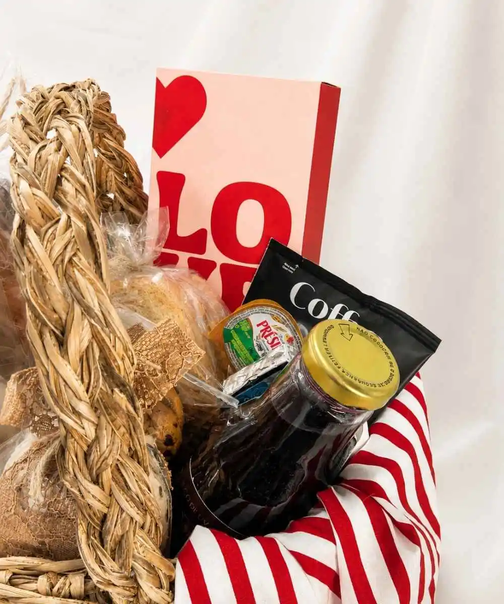 Cesta Love Morning café da manhã romântico para presente em Araruama