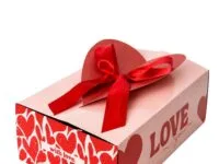 Presente romântico Love Sweet com chocolates e pelúcia em Araruama