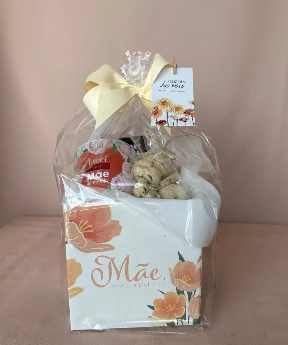 Cesta presente para mãe com caneca e café em Araruama