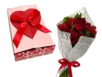 Mini Buquê de Rosa Vermelha + Cesta Love Sweet