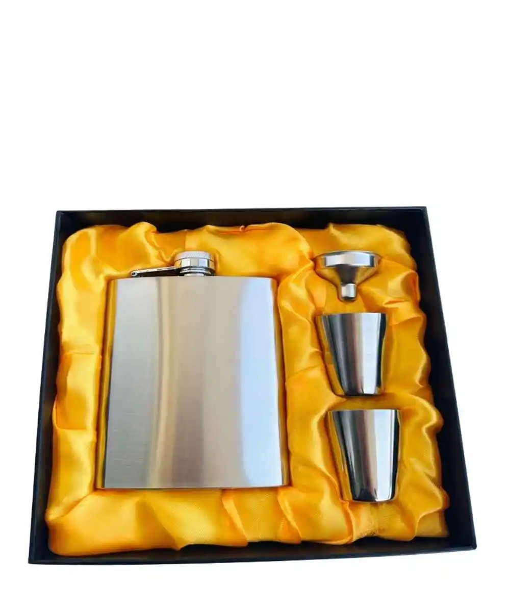 Kit Cantil de Bolso 1 Kit cantil de bolso com 4 peças, copos para dose e funil para presente